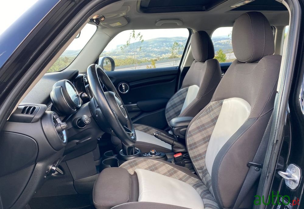 2016' MINI Cooper Auto photo #6