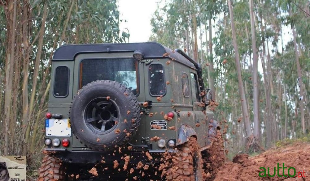 2002' Land Rover Defender photo #5