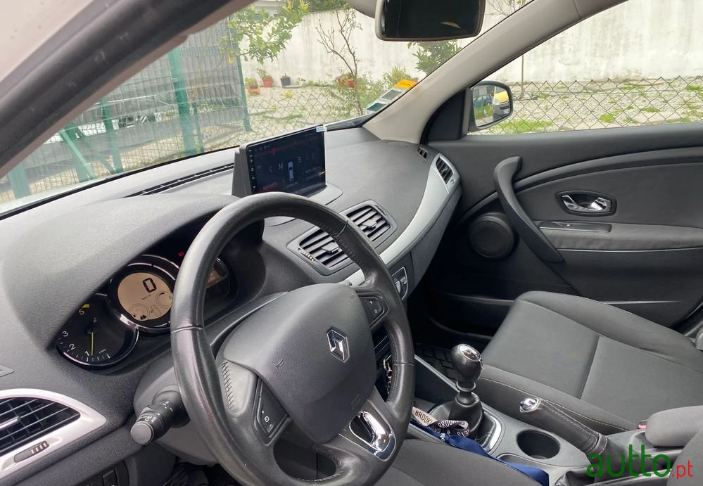 2014' Renault Mégane Sport Tourer photo #4