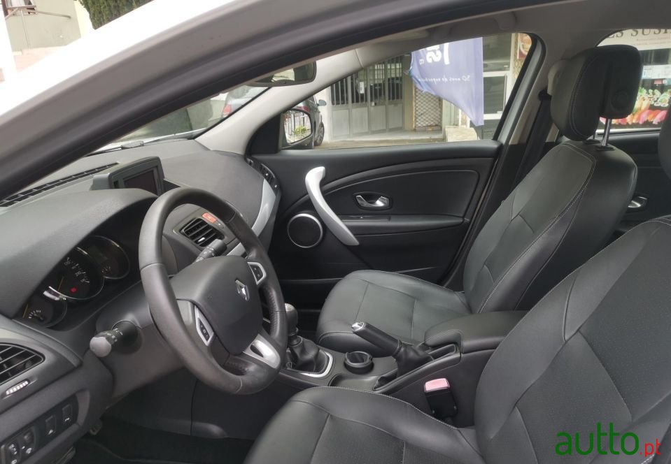 2010' Renault Fluence Exclusive photo #2