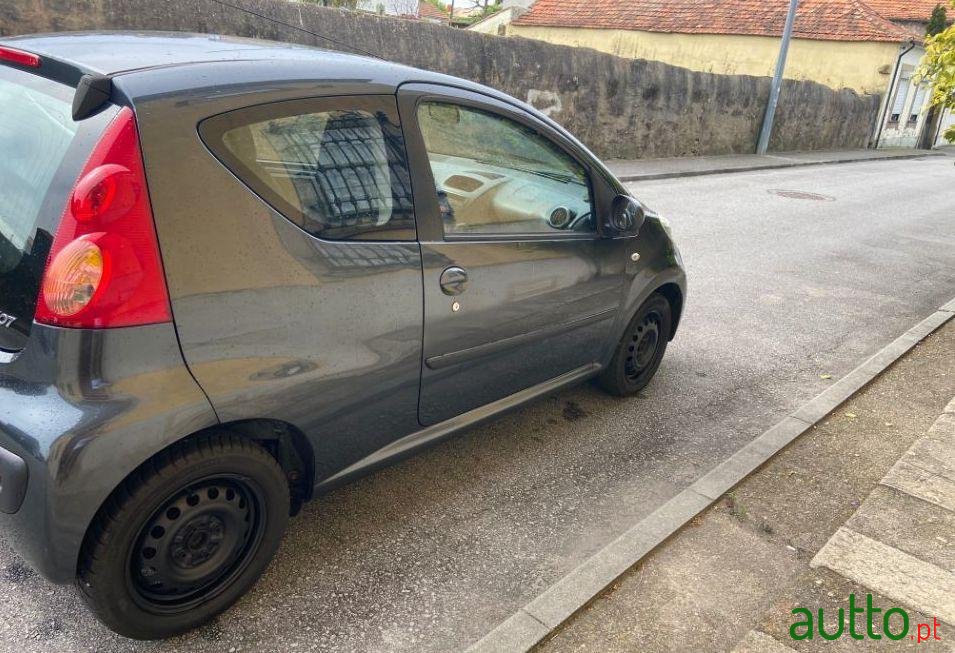 2007' Peugeot 107 photo #3