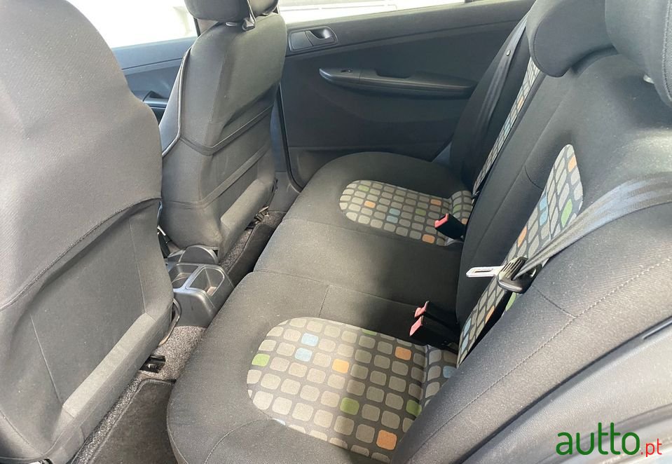 2006' Skoda Fabia Break photo #6