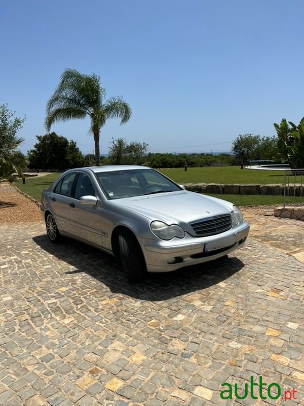 2003' Mercedes-Benz C-180 photo #1