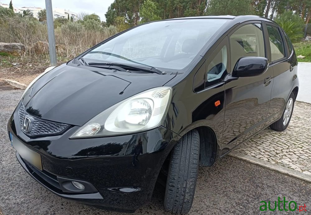 2010' Honda Jazz photo #1