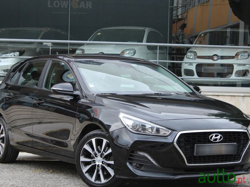 2019' Hyundai i30 1.6 Crdi Style Plus photo #1