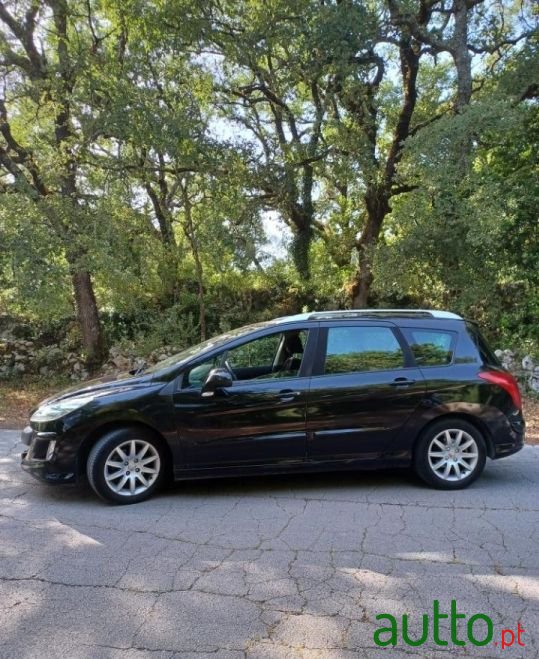 2008' Peugeot 308 Sw photo #3