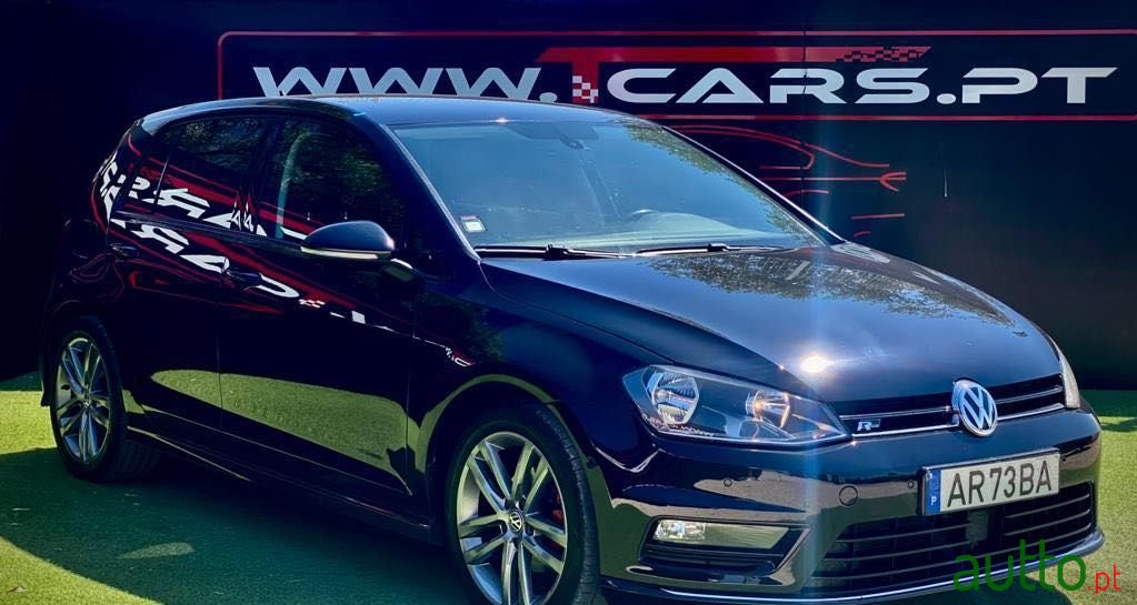 2015' Volkswagen Golf photo #3