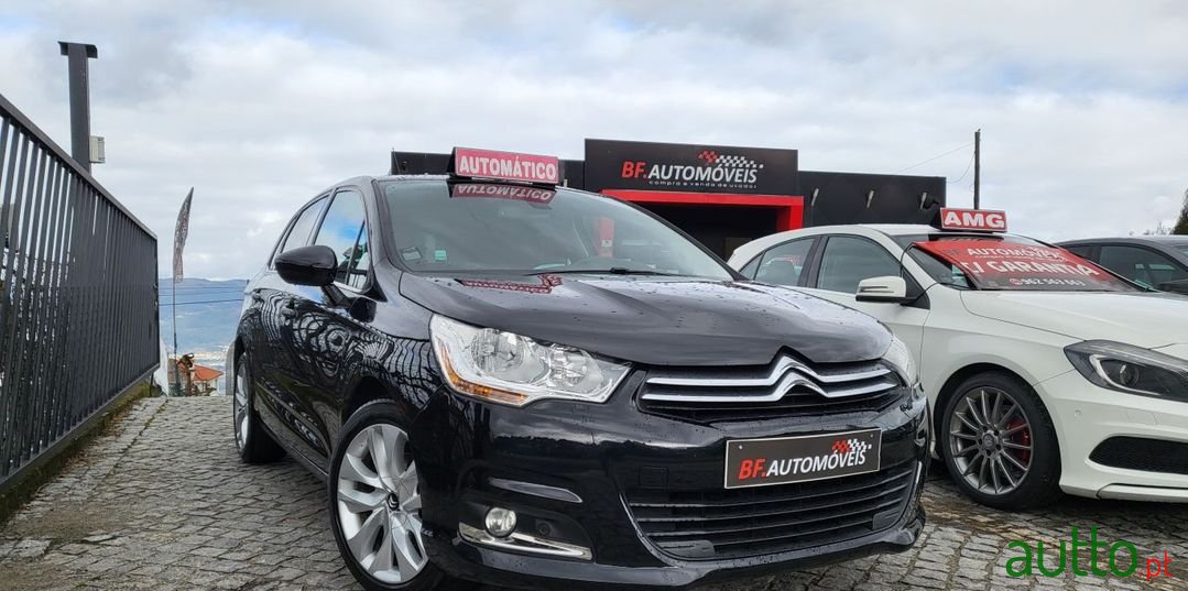 2010' Citroen C4 photo #1