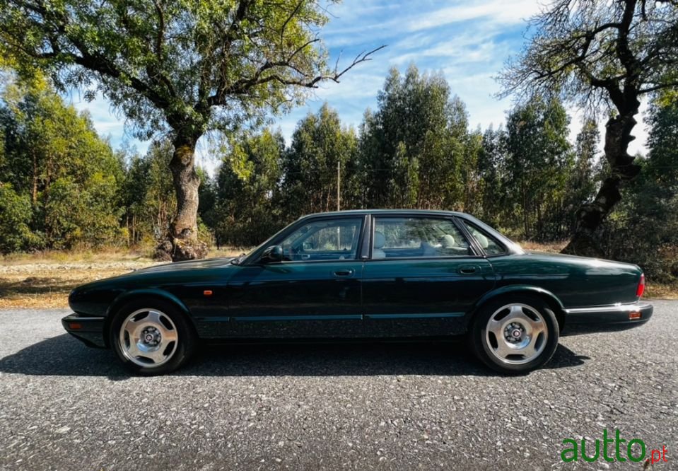 1997' Jaguar XJR photo #4