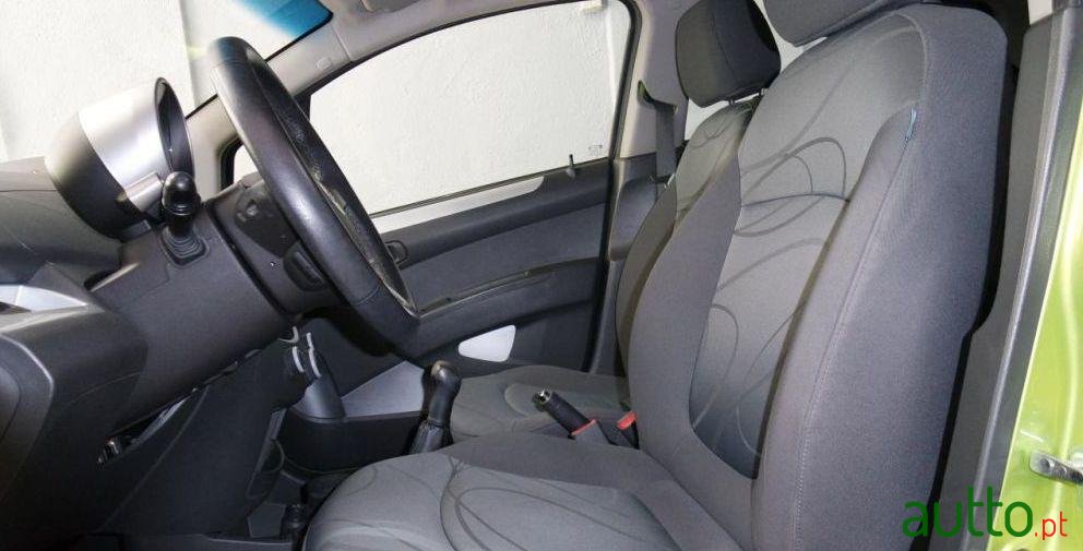 2011' Chevrolet Spark 1.2 Lt photo #3