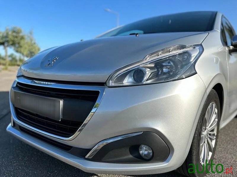 2018' Peugeot 208 photo #5