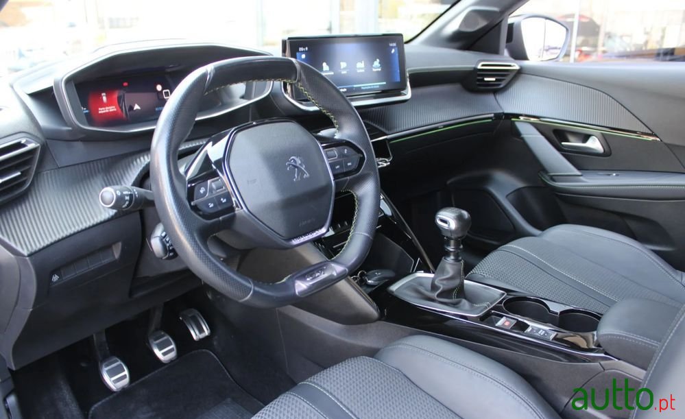 2020' Peugeot 208 photo #3