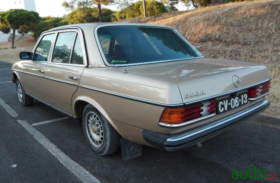 1981' Mercedes-Benz 300 W123 300D photo #2