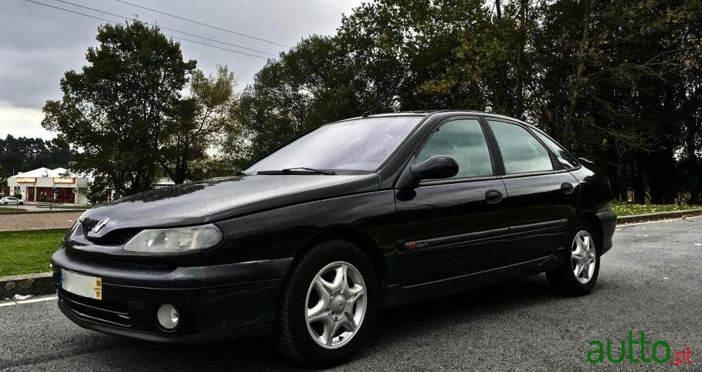 1999' Renault Laguna 1.9 dTi RXT photo #1