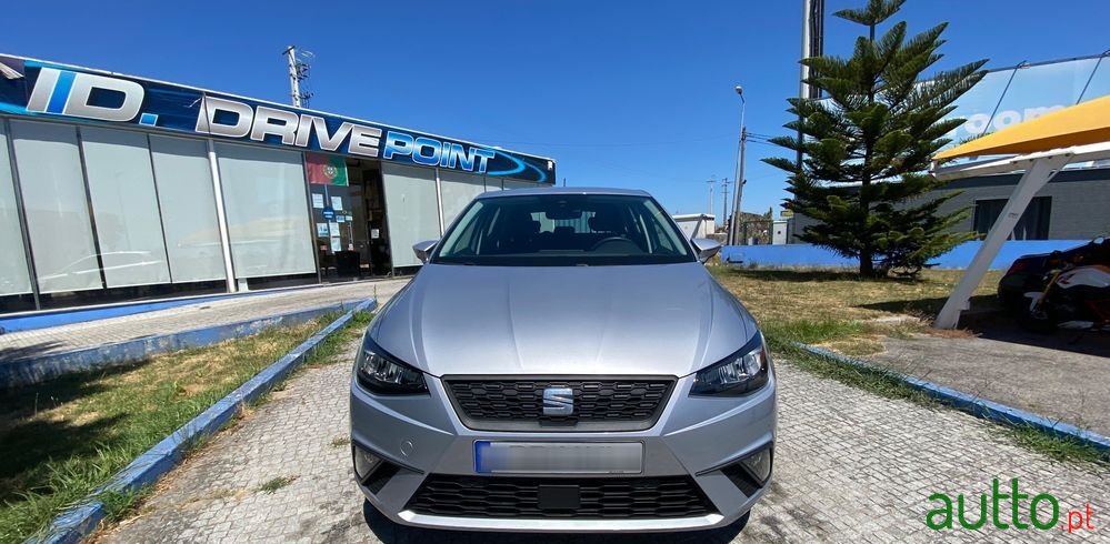 2023' SEAT Ibiza 1.0 Tsi Style photo #4