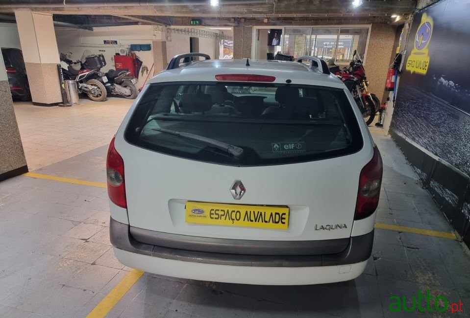 2003' Renault Laguna photo #5