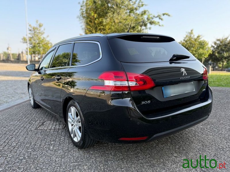 2015' Peugeot 308 Sw photo #3