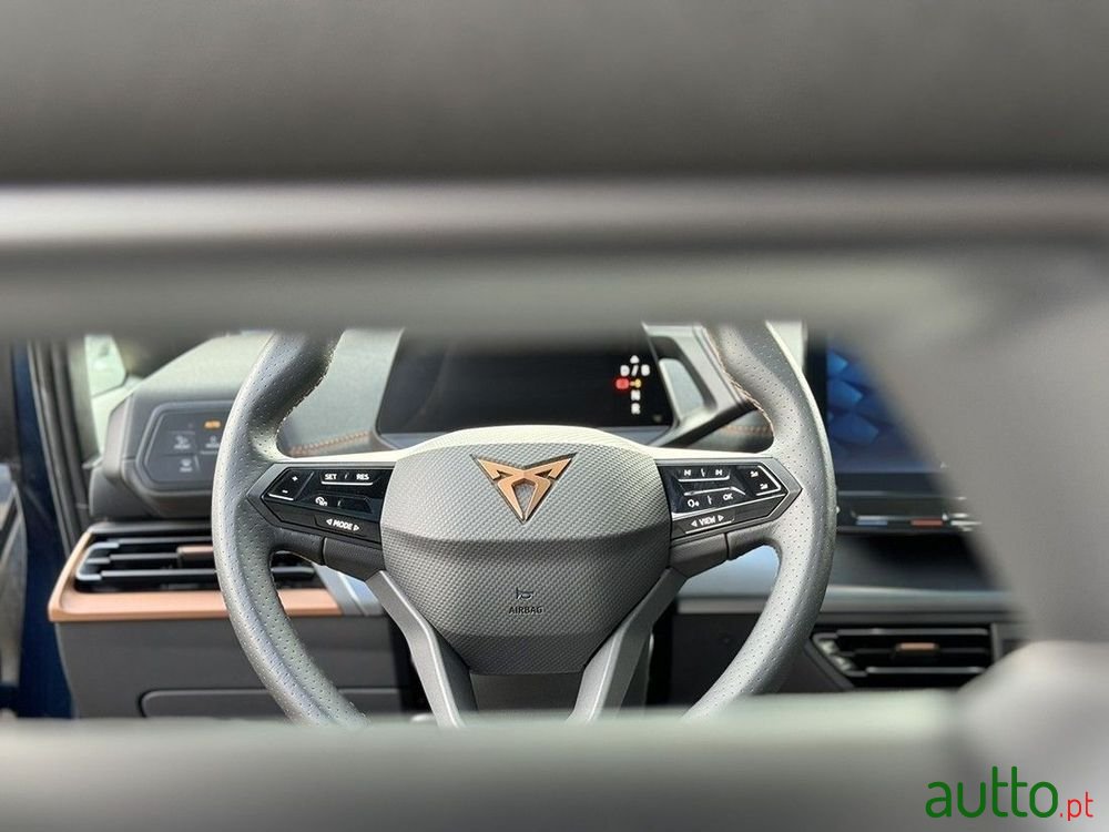 2022' Cupra Born photo #4