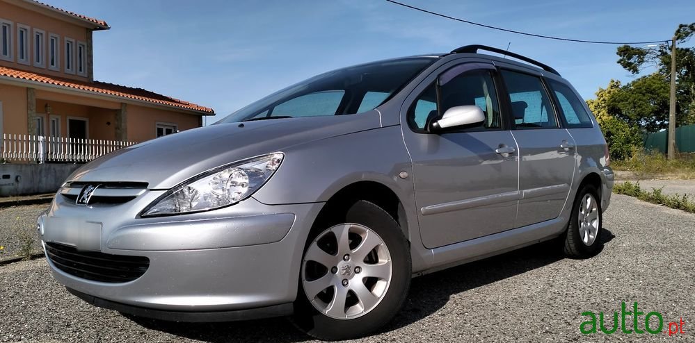 2004' Peugeot 307 Break photo #1