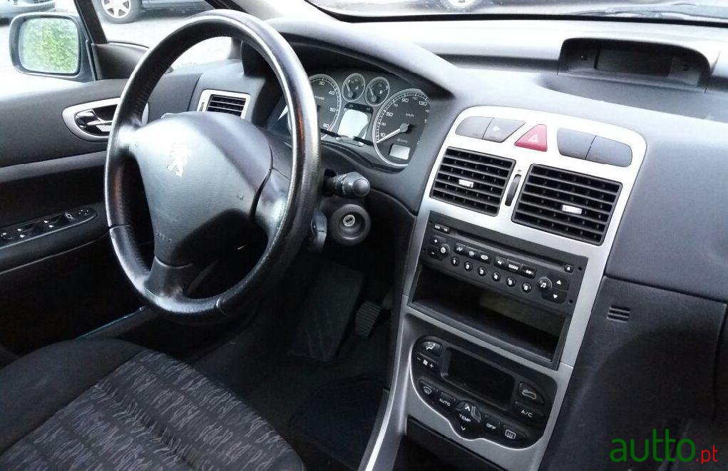 2004' Peugeot 307 Sw 1.4 Hdi photo #3