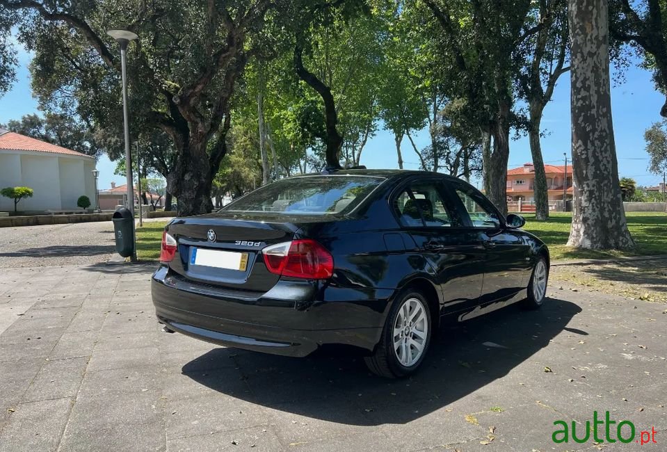 2006' BMW 320 photo #6