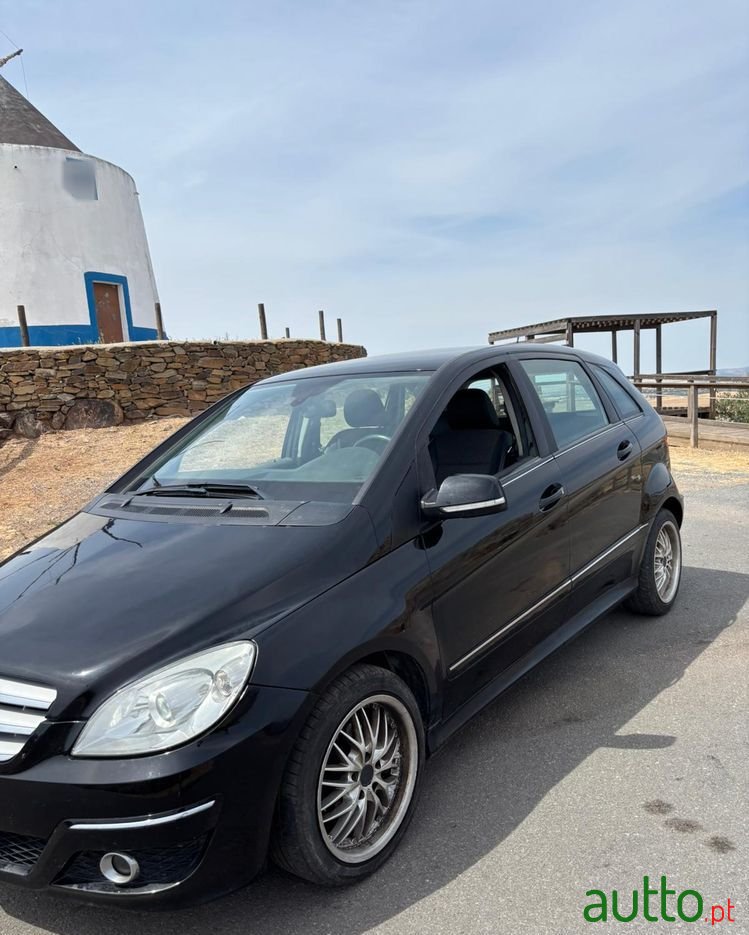 2010' Mercedes-Benz Classe B Cdi Autotronic photo #4
