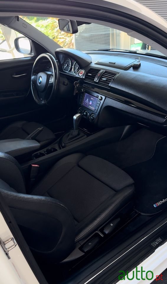 2009' BMW 118 D Coupe Aut. photo #5