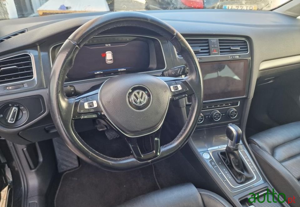 2018' Volkswagen e-Golf Ac/Dc photo #3