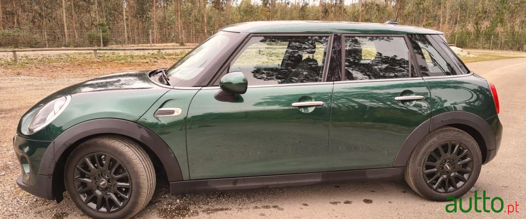 2015' MINI Cooper photo #3