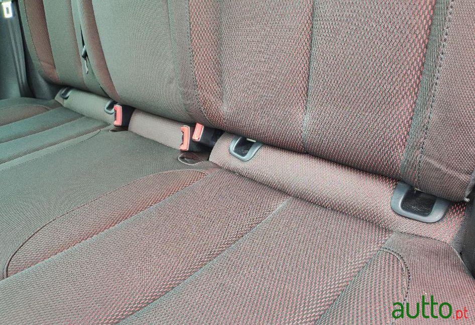 2006' SEAT Leon photo #4