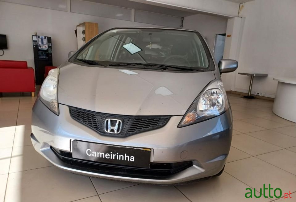 2010' Honda Jazz photo #1