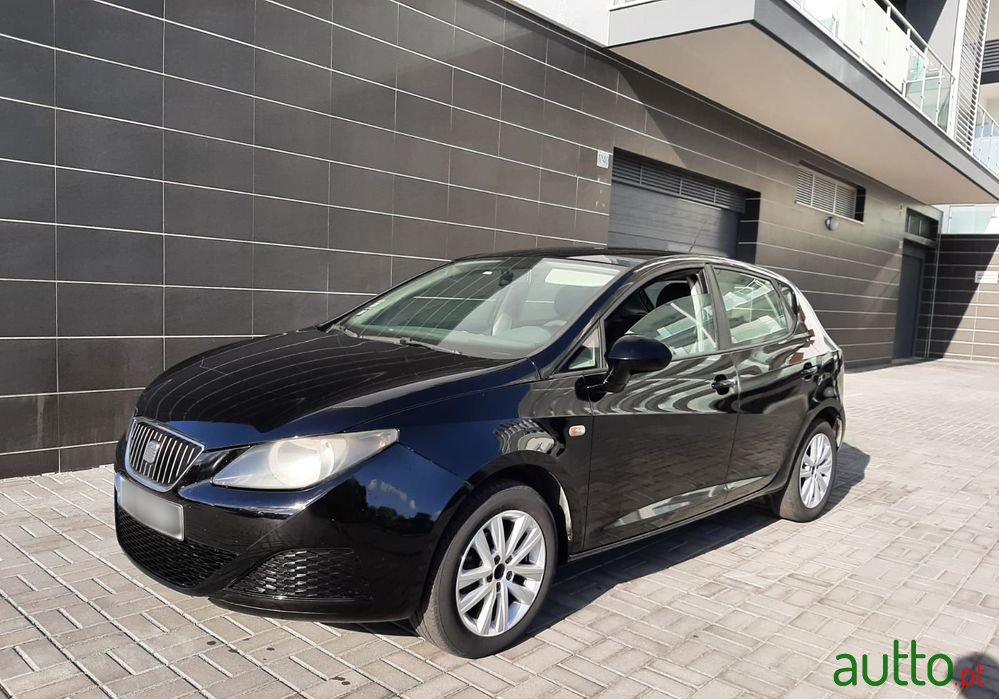 2010' SEAT Ibiza photo #6
