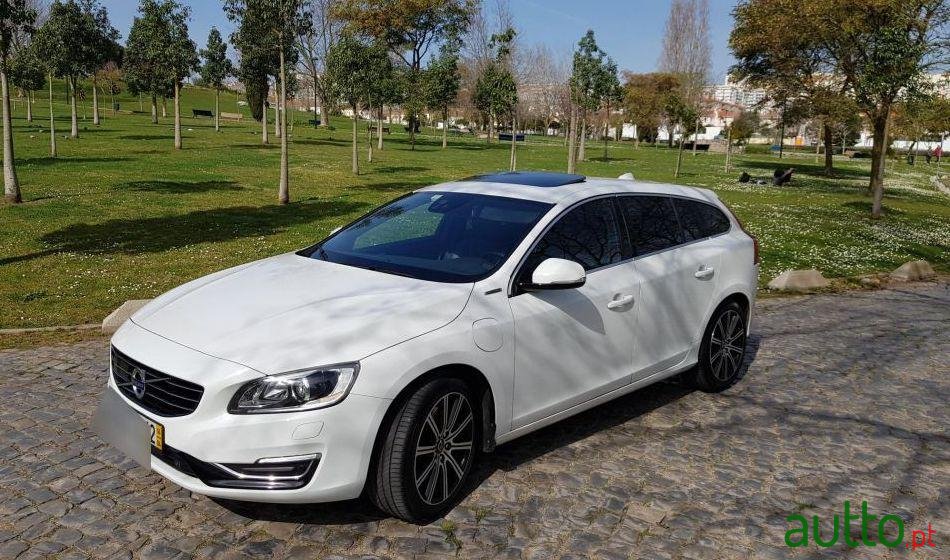 2014' Volvo V60 photo #4
