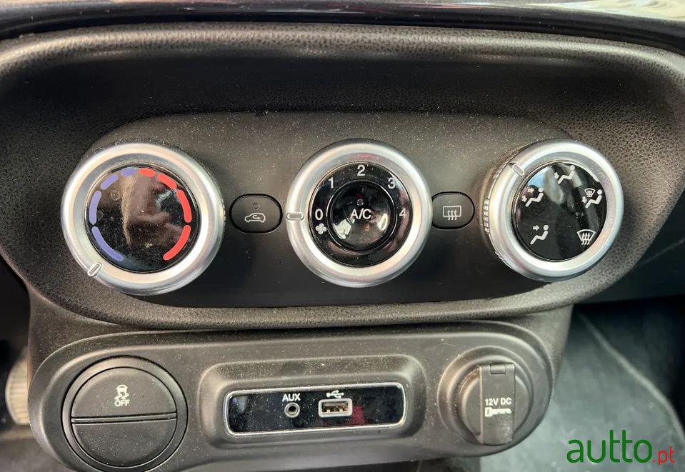 2018' Fiat 500L photo #4