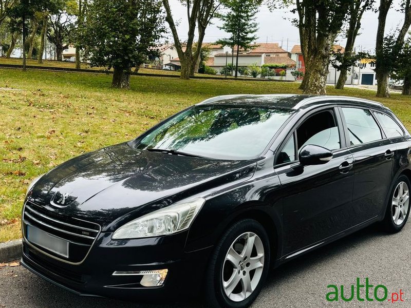 2012' Peugeot 508 Sw photo #2