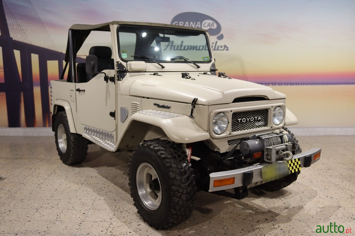 1981' Toyota Land Cruiser photo #2