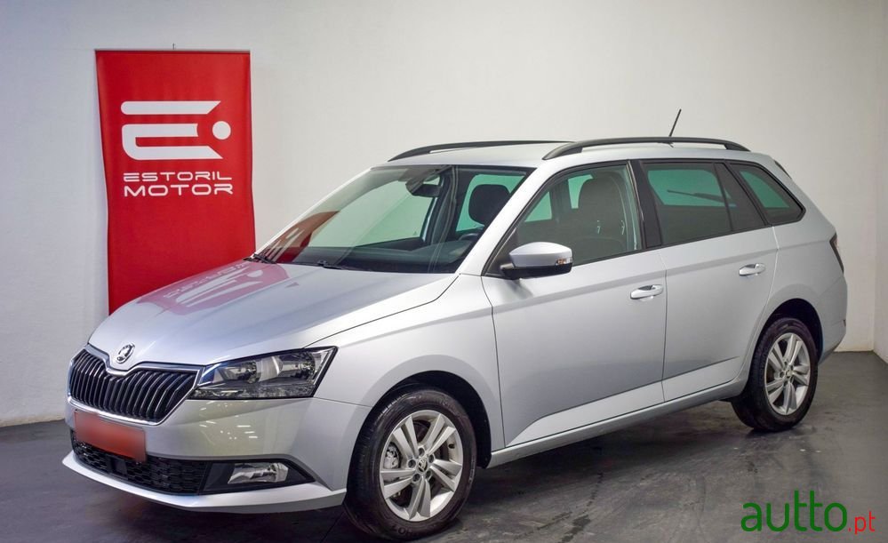 2022' Skoda Fabia Break photo #1