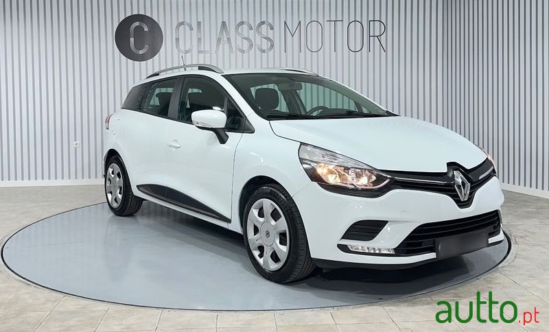 2019' Renault Clio photo #3