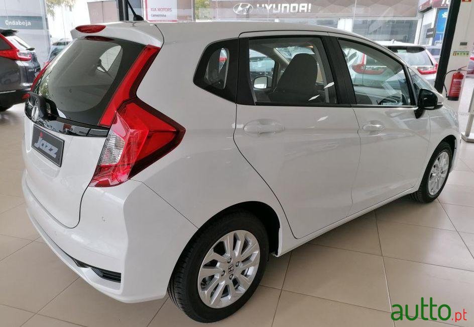 2019' Honda Jazz photo #2