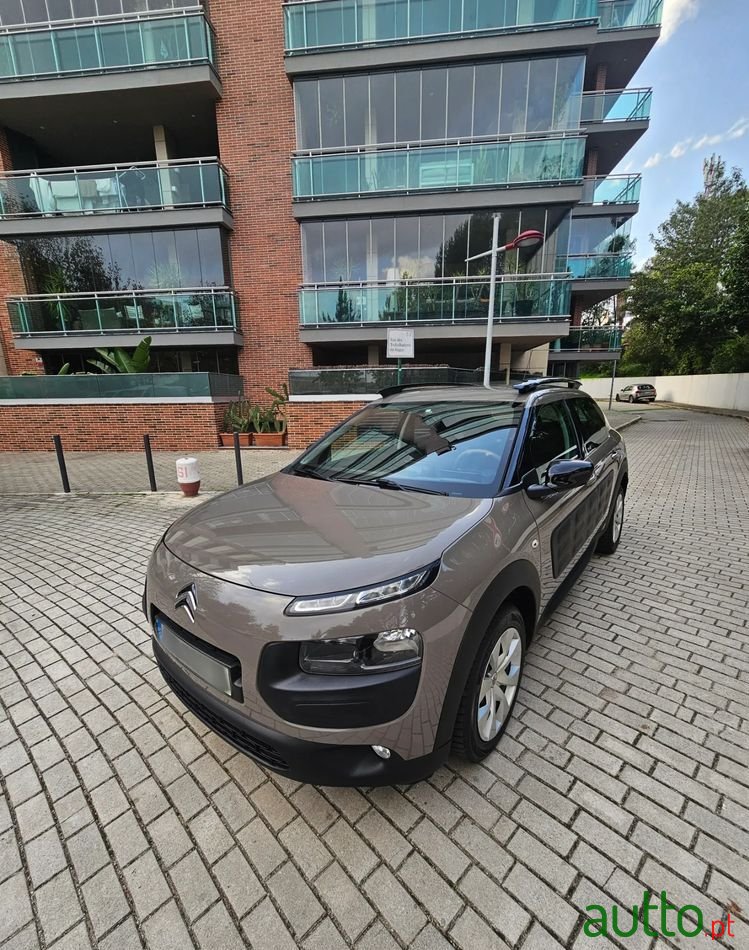 2015' Citroen C4 Cactus photo #1