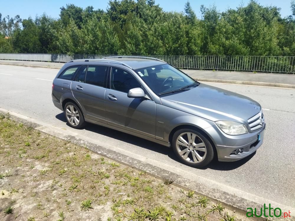 2008' Mercedes-Benz C-220 photo #1