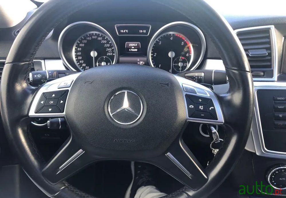 2013' Mercedes-Benz ML 250 Bluetec photo #5