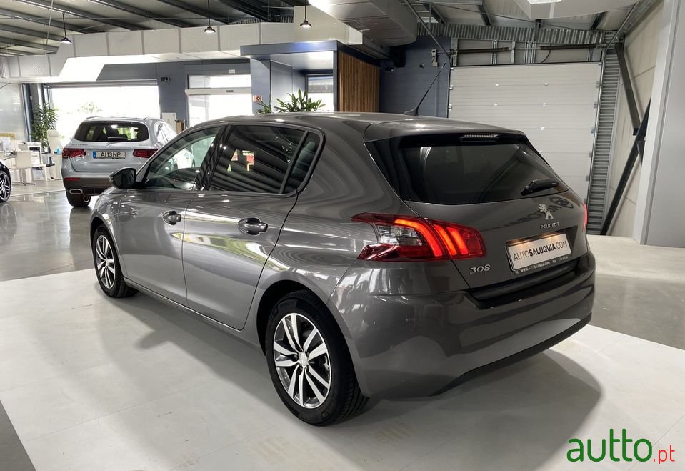 2021' Peugeot 308 photo #3