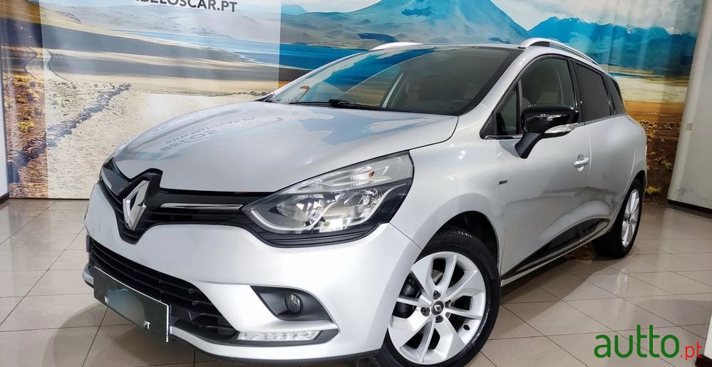 2017' Renault Clio Sport Tourer photo #1