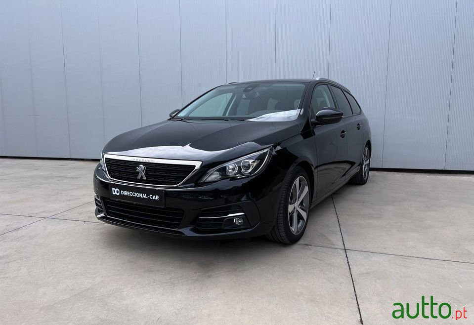 2017' Peugeot 308 Sw photo #2