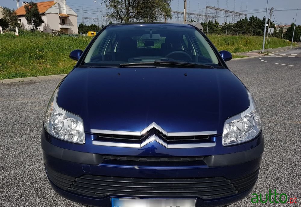 2008' Citroen C4 1.6 Hdi Sx photo #2