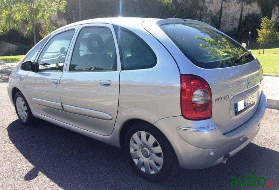 2005' Citroen Xsara Picasso photo #1