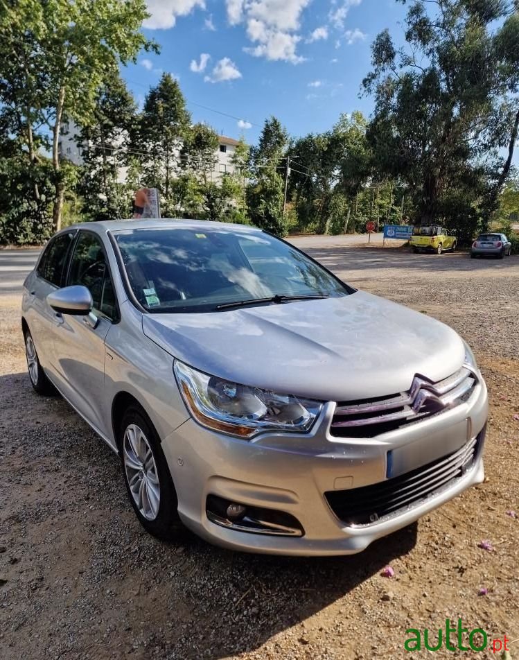 2014' Citroen C4 photo #3