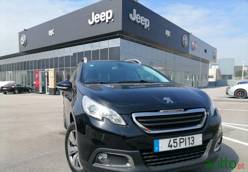 2014' Peugeot 2008 photo #1