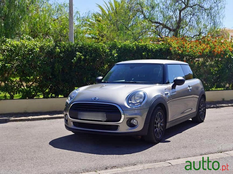 2017' MINI One photo #3